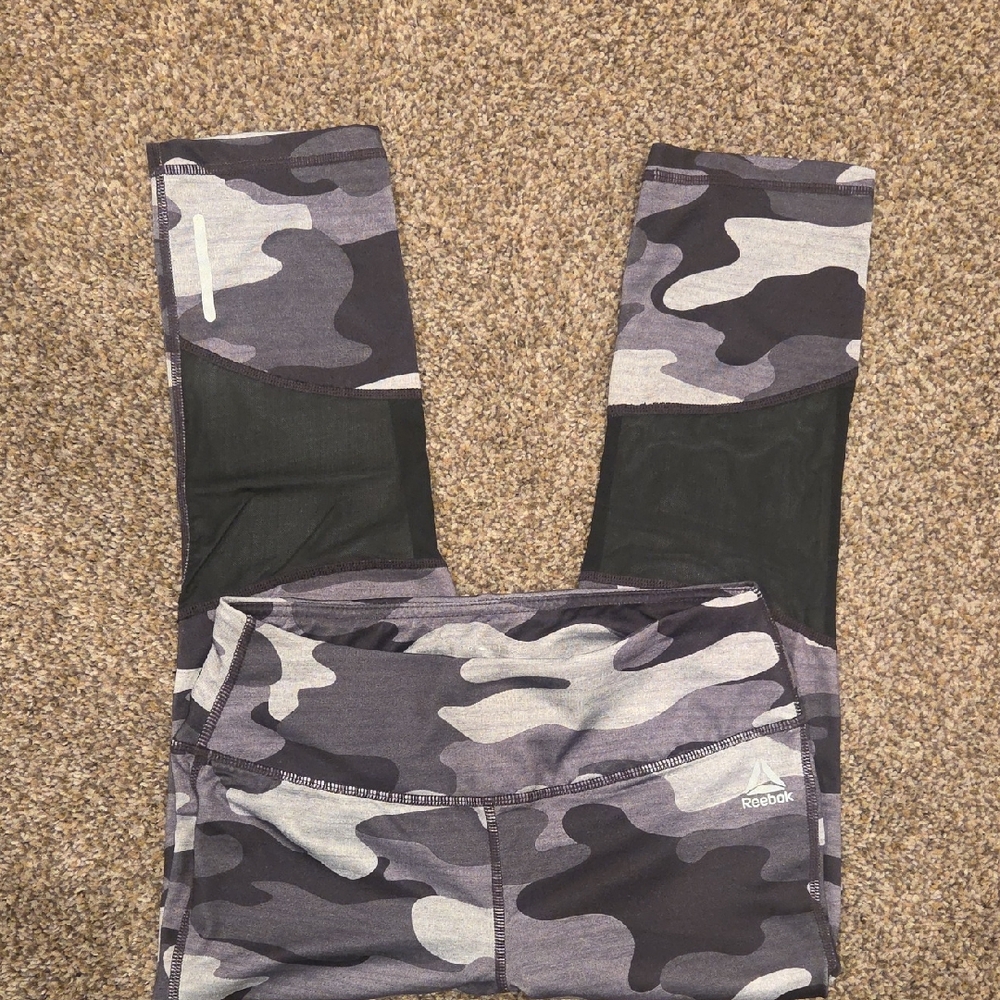 Reebok Urban Camo Leggings in Black and Gray